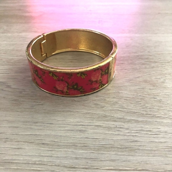 Betsey Johnson Floral Print Bangle - Picture 2 of 6